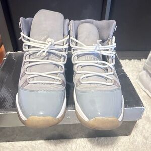 Jordan 11s (Need Repairs)